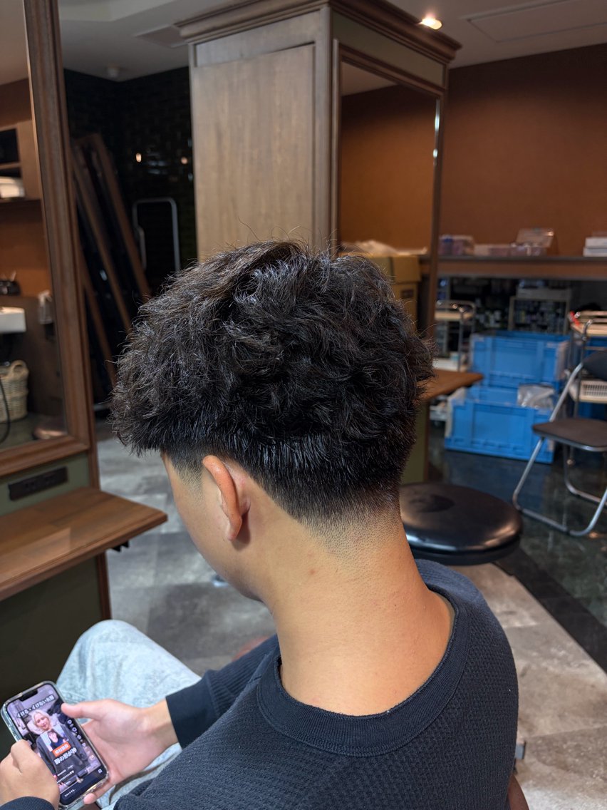 パーマ メンズ フェードカット カット パーマ 松竹 汰空/カット無料天神のヘアスタイル