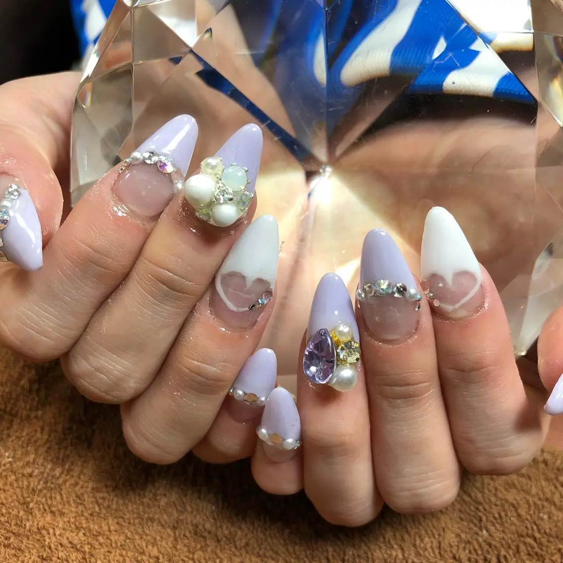 ミディアム ネイル アートネイル ストーンネイル ハンドネイル 《LB》ラブリエ Nail&eyeのマツエク・マツパデザイン