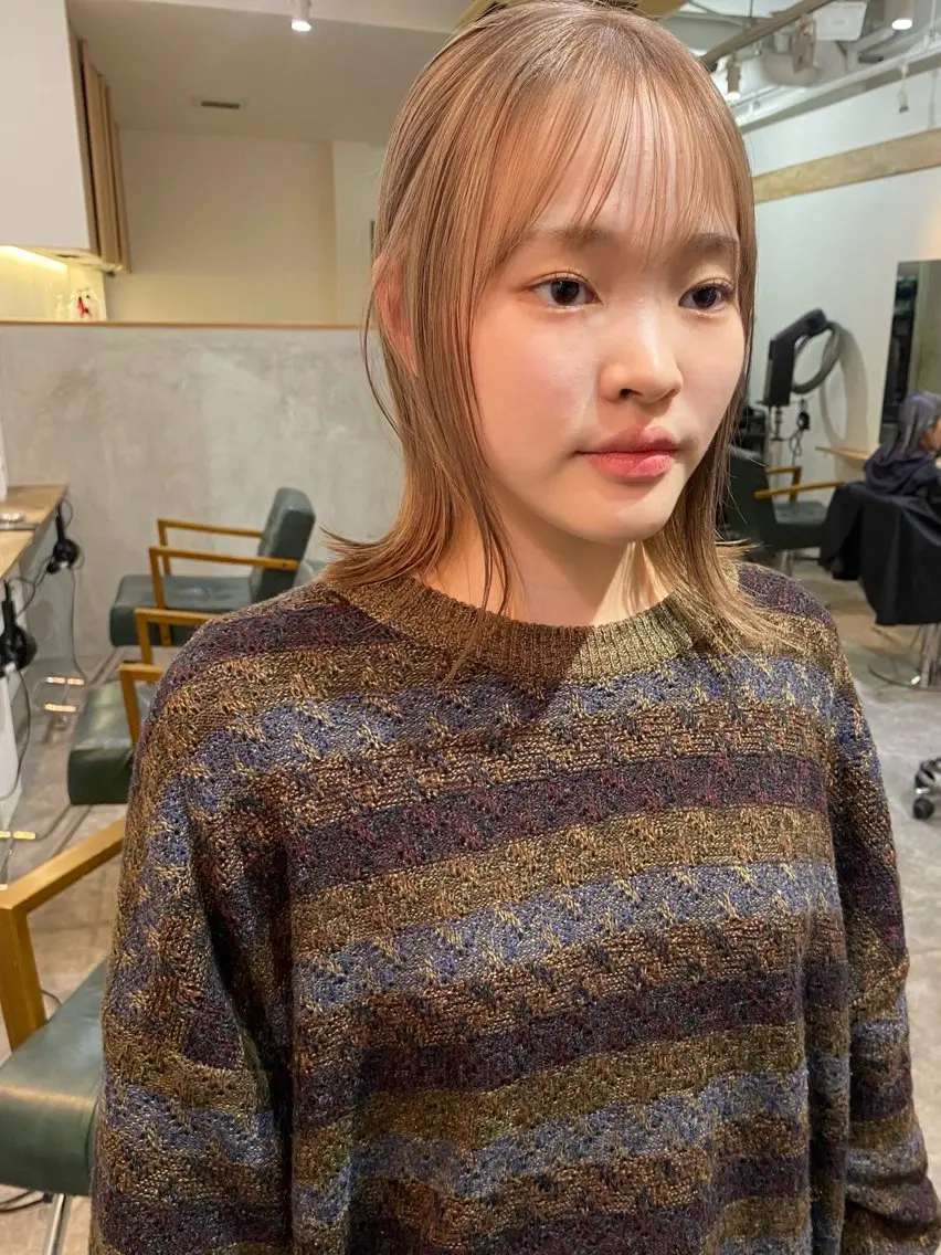 ミディアム カラー ベージュカラー ブリーチ ダブルカラー ハイトーンカラー ミルクティーベージュ カット ヘアカラー トリートメント 森貴裕/ベージュ/ パーマ/オリーブのヘアスタイル