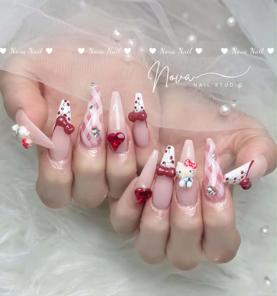 ネイル アートネイル ジェルネイル 韓国ネイル ニュアンスネイル ハンドネイル Luna Nail.Novaのネイルデザイン