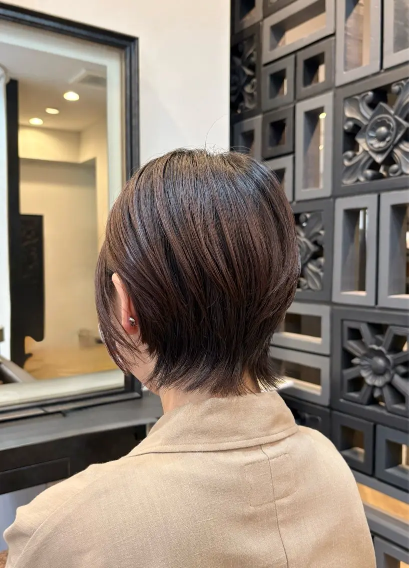 ショート 伸ばしかけ ショートヘア ウルフカット 小松 寧々のヘアスタイル