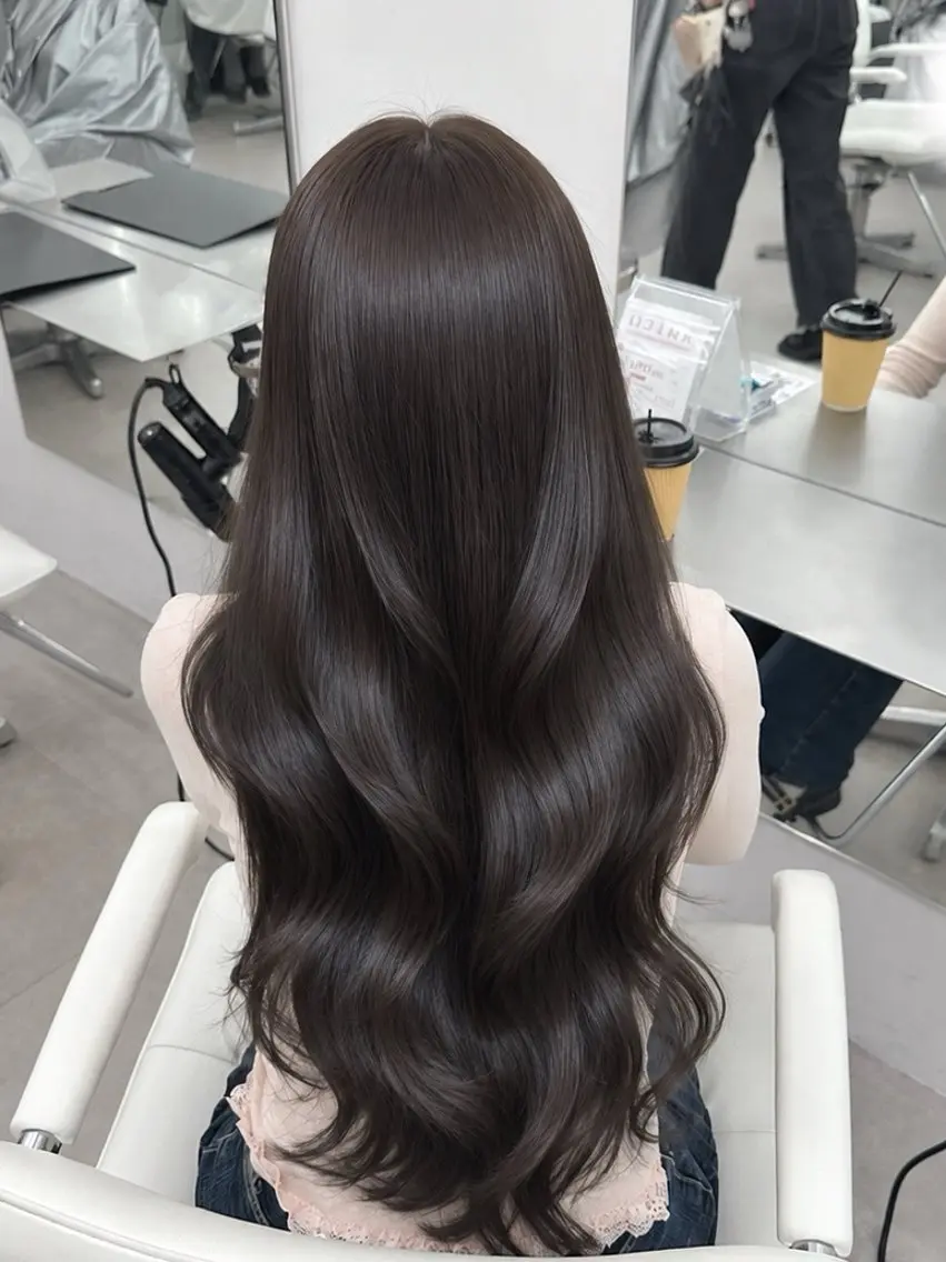 ロング ヘアカラー 透明感カラー🤍/ 髪質改善🫧/ゆうなのヘアスタイル