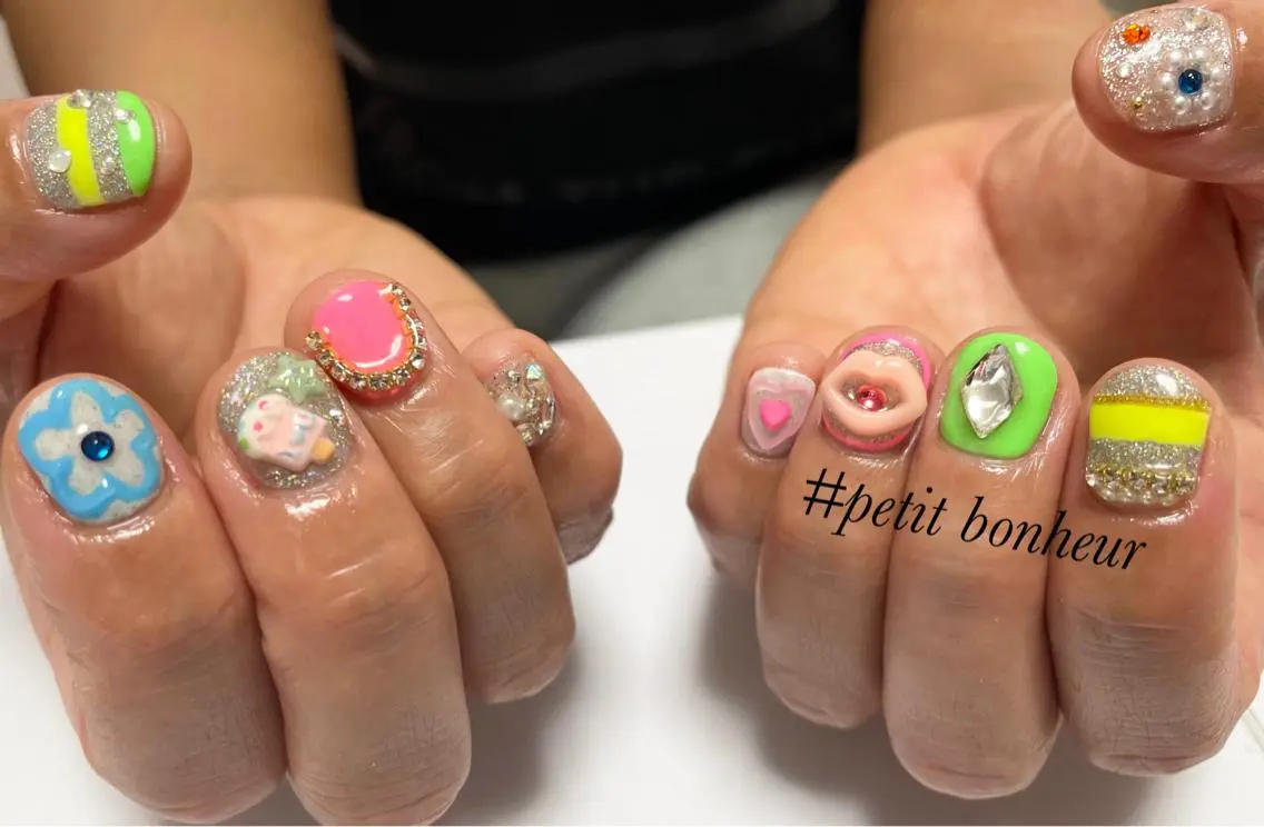 ネイル ジェルネイル 持ち込み パラジェル Mas Miのネイルデザイン