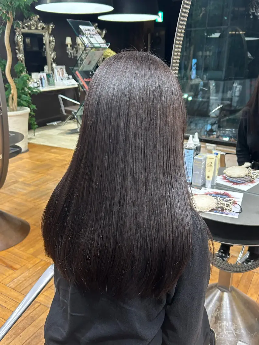 ロング ヘアカラー ツヤ髪💫髪質改善 透明感カラー仁平創太のヘアスタイル