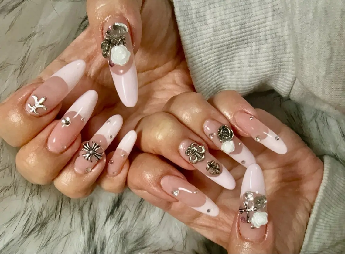 ネイル ハンドネイル NAIL Nutsのネイルデザイン