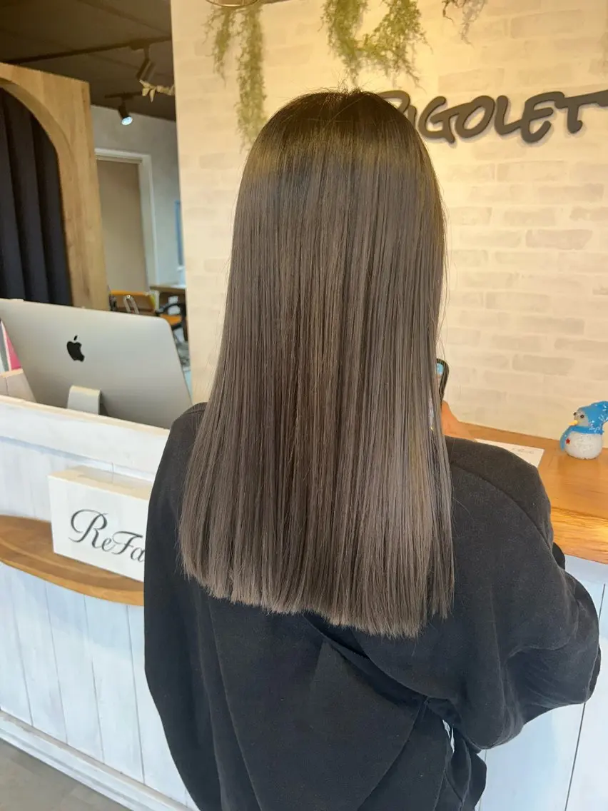 ロング カラー グレージュ ヘアカラー ショート/レイヤー 🎀細沼玲花のヘアスタイル