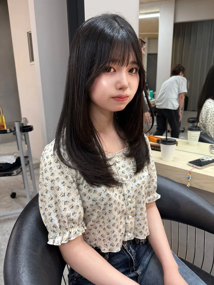 ロング くびれヘア 顔周りカット 髪質改善 韓国風ヘア レイヤーカット 平山 翔意のヘアスタイル