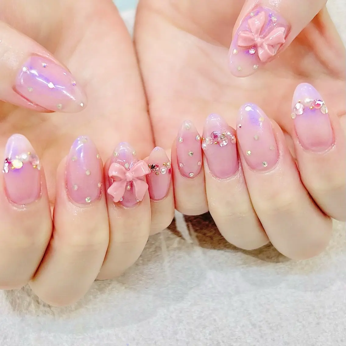 ネイル ストーンネイル ハンドネイル muum_nail 新宿2分 三丁目1分のネイルデザイン