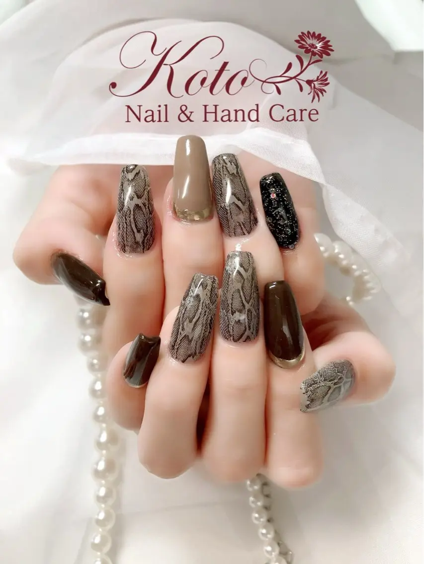 ネイル 長さ出し ジェルネイル 持ち込み ニュアンスネイル 赤色 ハンドネイル Nail Salon KOTOのネイルデザイン