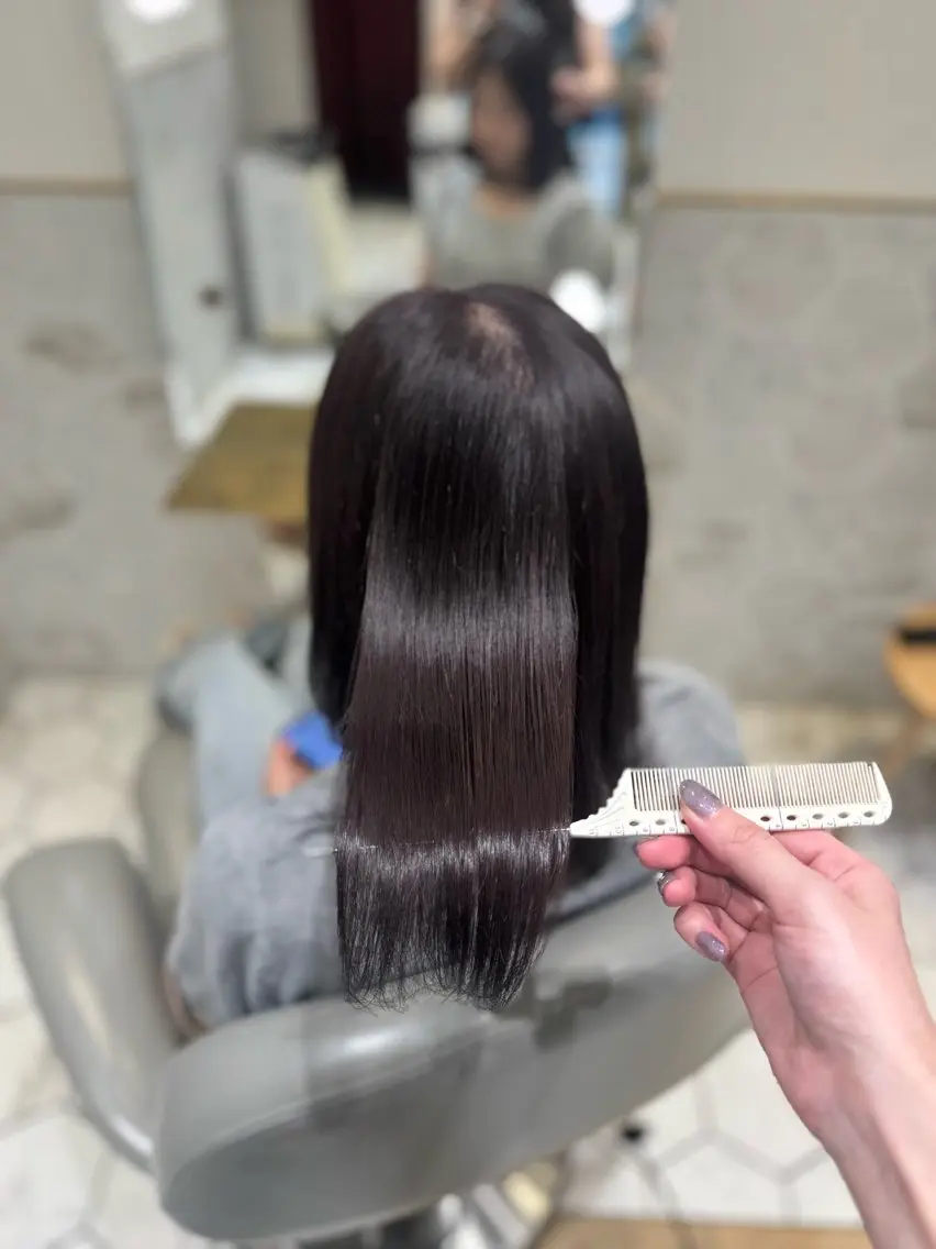 セミロング カラー ラベンダーカラー costes 今井芽依のヘアスタイル