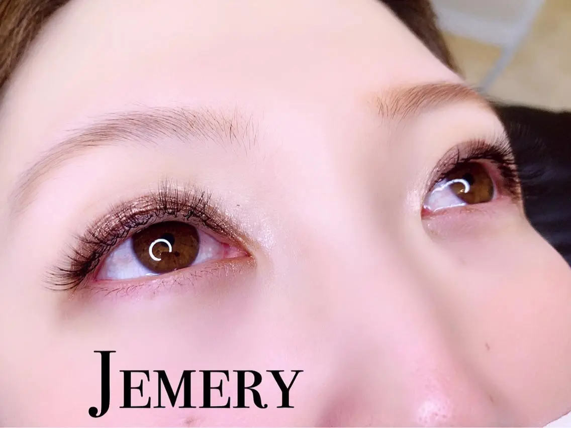 マツエク・マツパ ナチュラル ボリュームラッシュ マツエク 💎 Jemery 💎のマツエク・マツパデザイン