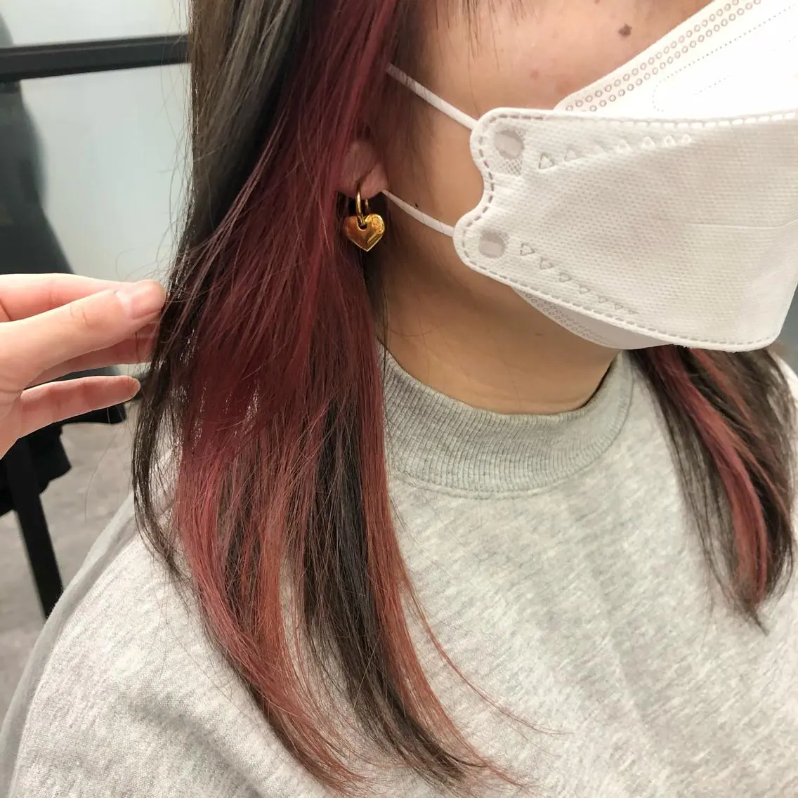 【イヤリングカラー🎀】カット+部分ケアブリーチ+フルカラー+TOKIOトリートメント+スタイリングの写真