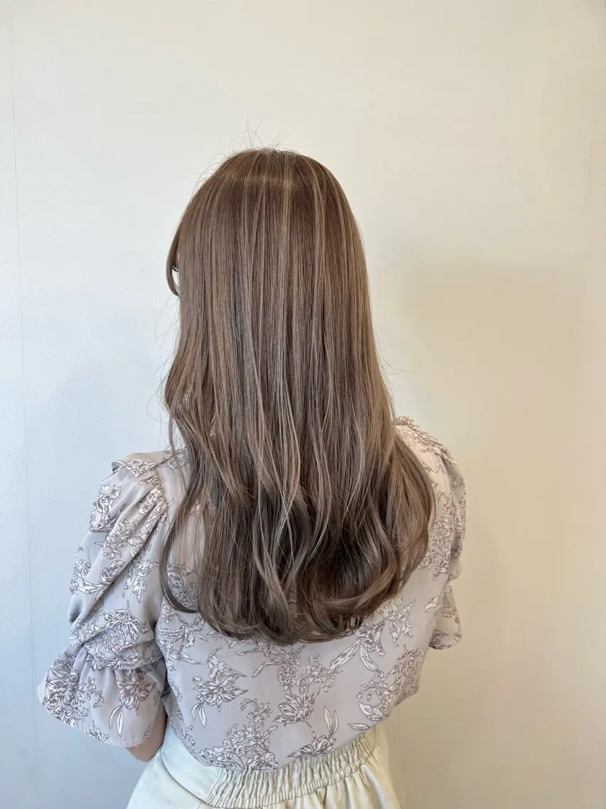 ロング カラー yuite 新河岸のヘアスタイル
