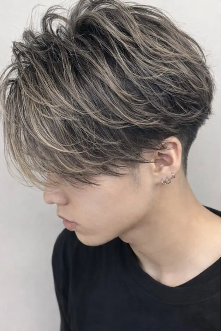メンズカット+バレイヤージュor3Dハイライト(白髪ぼかしも可能)の写真