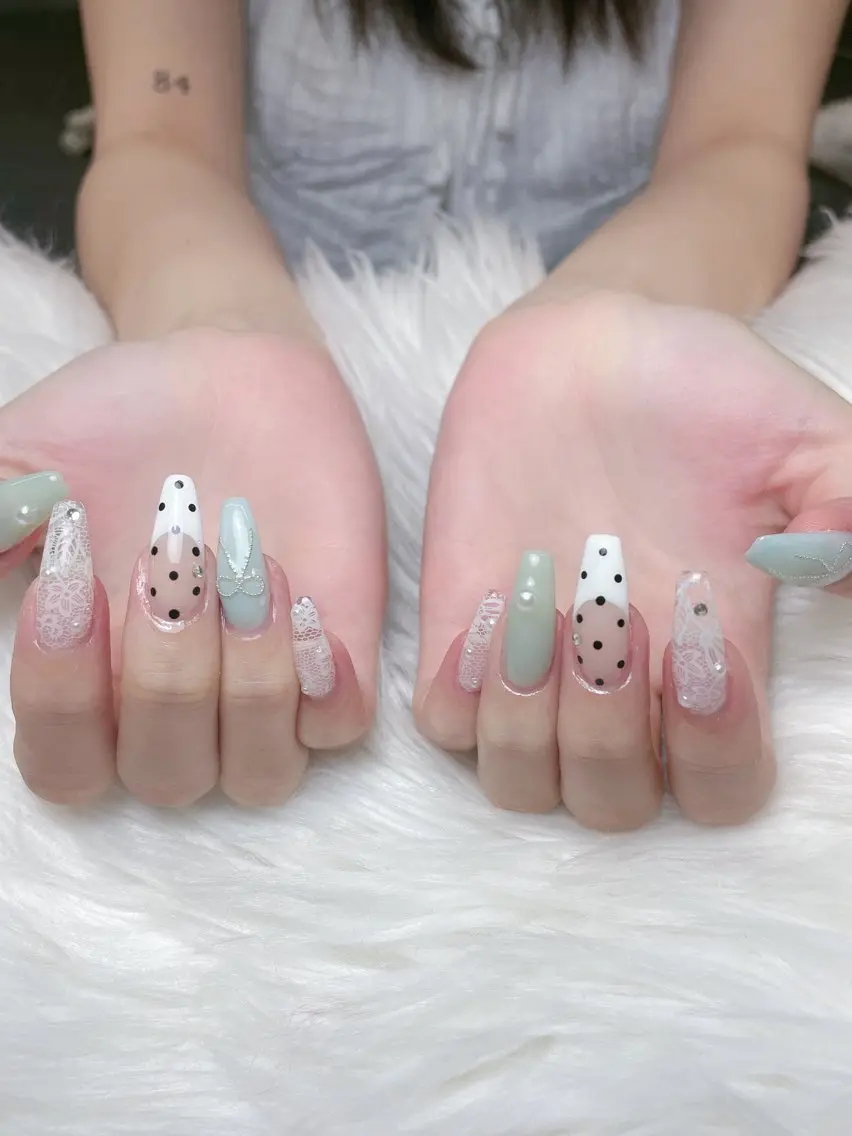 ネイル 長さ出し フレンチネイル グラデーション 韓国ネイル マグネットネイル ハンドネイル VB HEAVEN nailのネイルデザイン