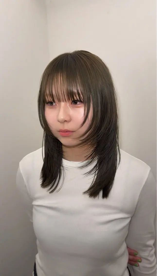 セミロング カラー ヘアカラー 袴田 翔太のヘアスタイル