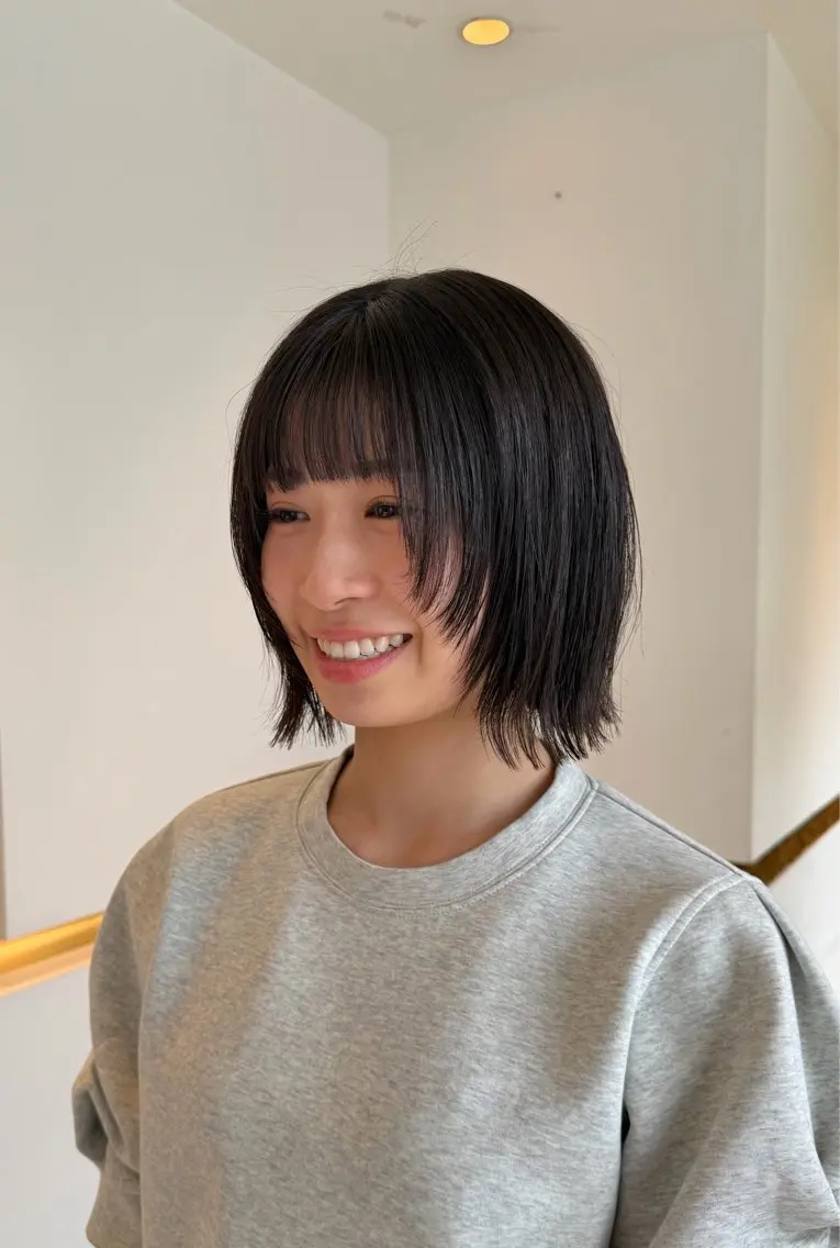 ショート 岸 奈々香のヘアスタイル
