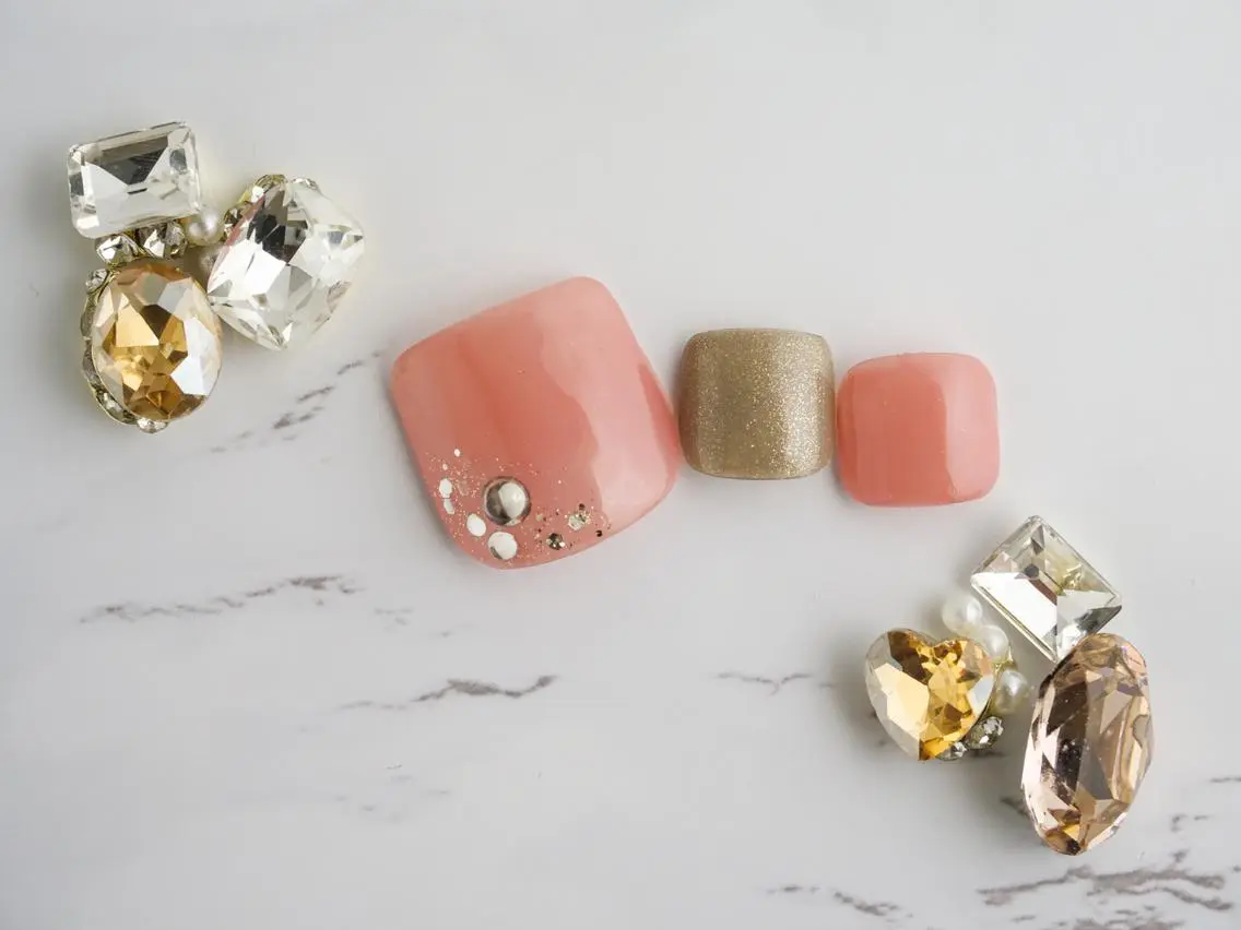 ネイル フットネイル HeaRich Noe nailのネイルデザイン