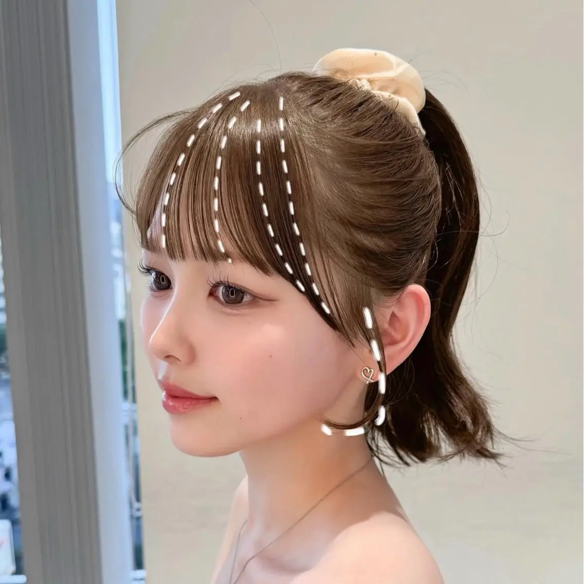 ミディアム カット ヘアカラー NOA くるみのヘアスタイル