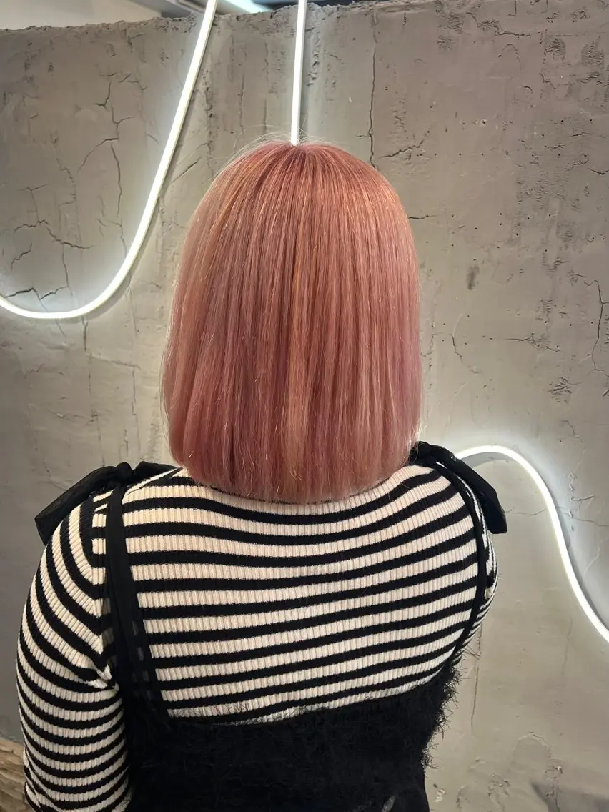 ショート カラー ベージュカラー 透明感カラー ピンクカラー ピンクベージュ ボブ カット ヘアカラー トリートメント いぐちしょうた🫧 VISAGEbaskのヘアスタイル