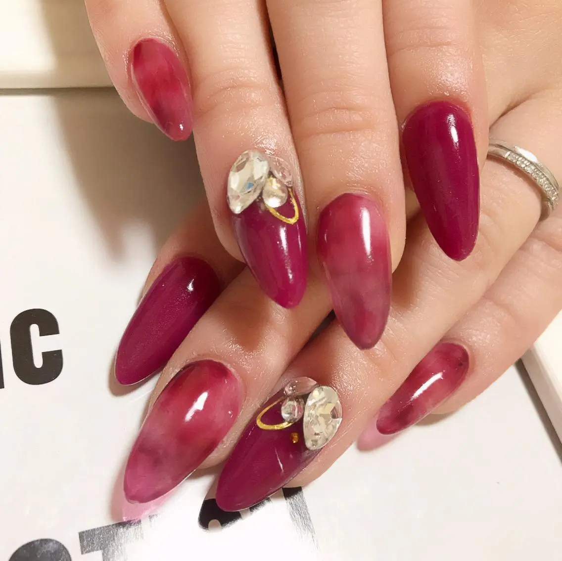 ネイル EMU NAILのネイルデザイン