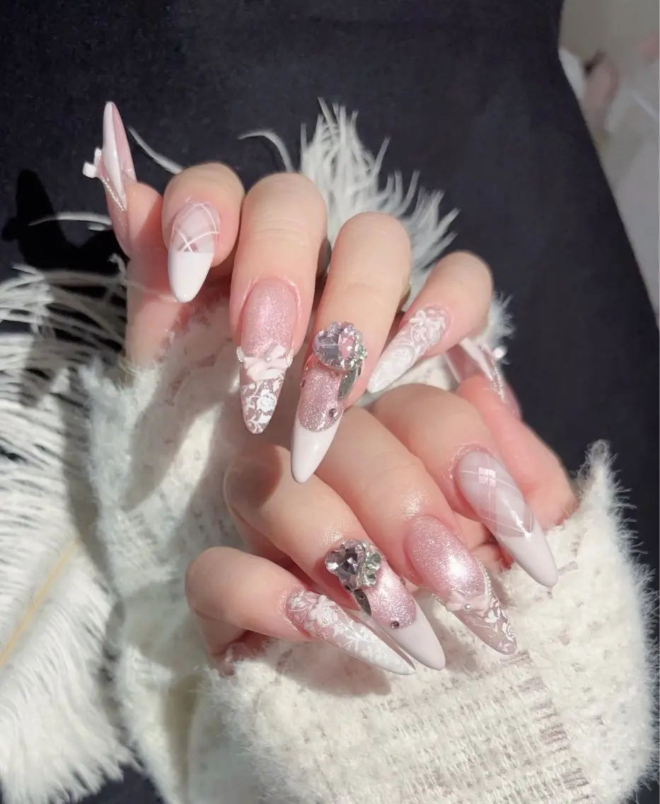 ネイル Ami Nailsのネイルデザイン