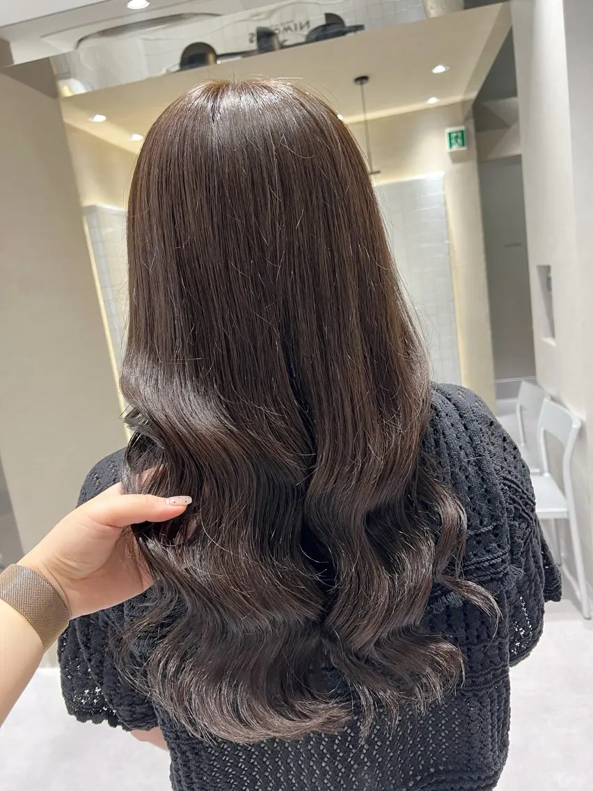 ロング カラー ヘアアレンジ グレージュ 髪質改善 トリートメント ヘアカラー トリートメント 新宿color🐝 AYAKA🌈💖のヘアスタイル
