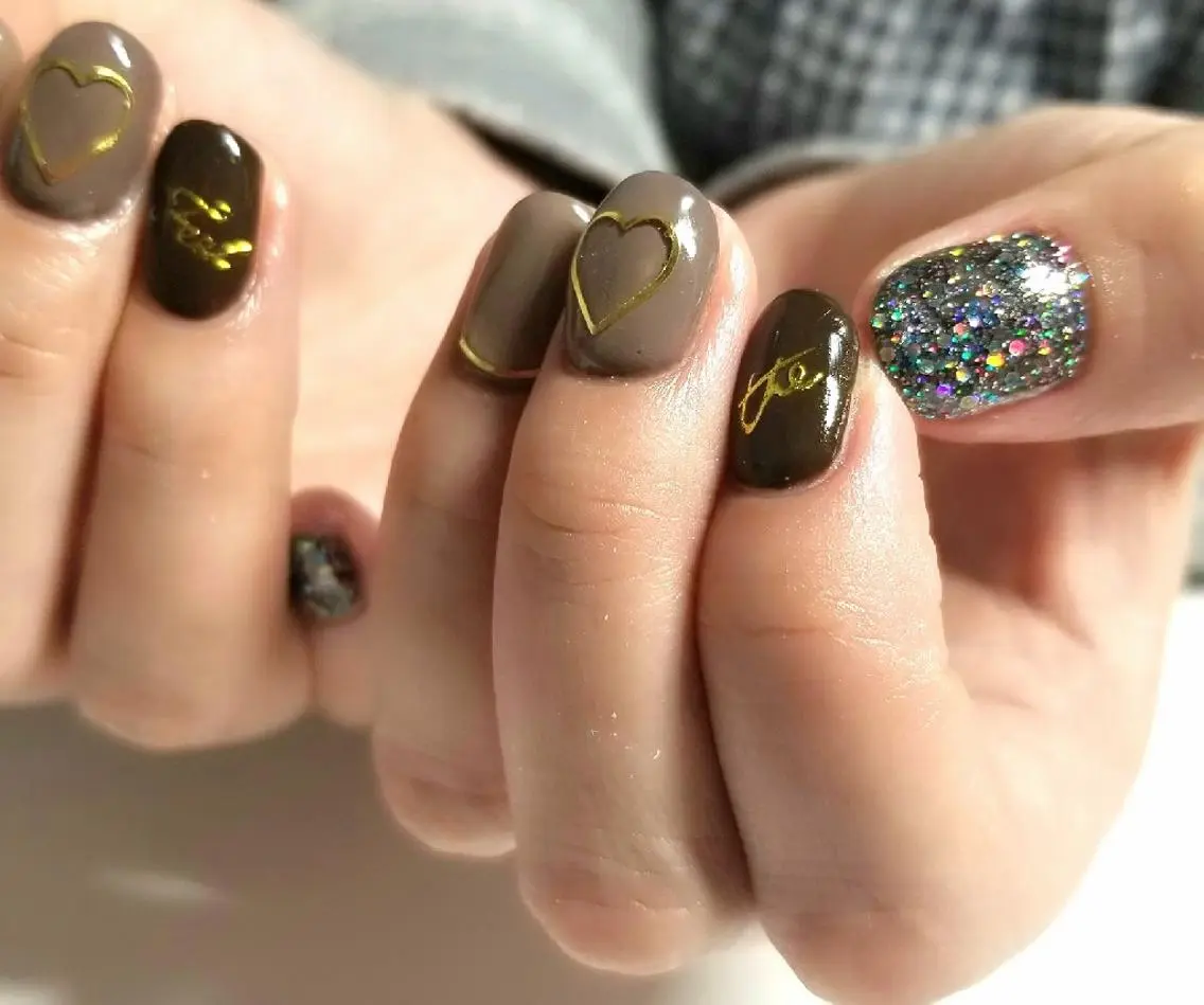 ネイル バレンタイン nail salon ipuniのネイルデザイン