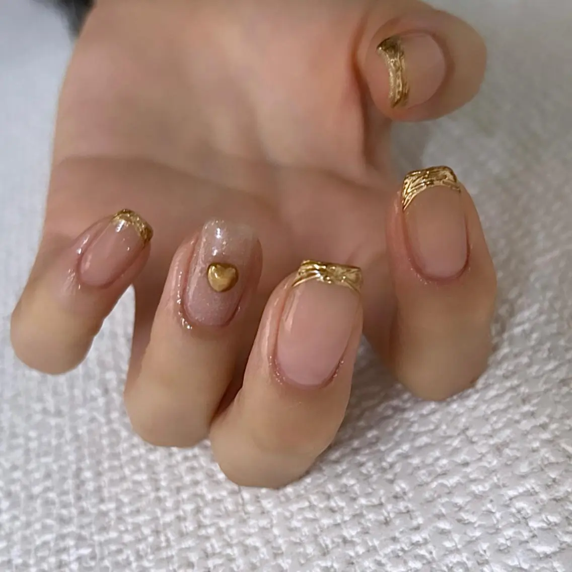 ネイル フレンチネイル ハート ミラーネイル ハンドネイル vegh. nail／阿波座のネイルデザイン