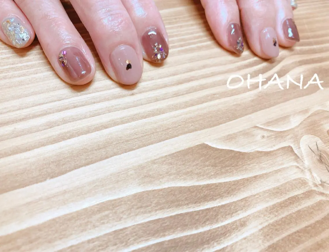 ネイル 成人式 長さ出し フットネイル ハート ミラーネイル nailroom OHANA🌴のネイルデザイン