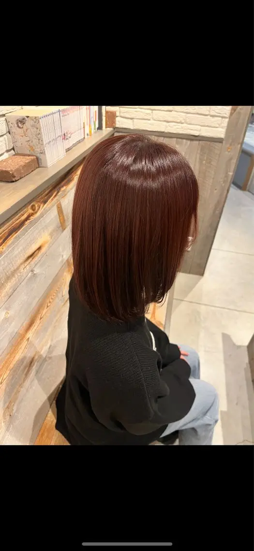 ミディアム カンノ ヒナのヘアスタイル