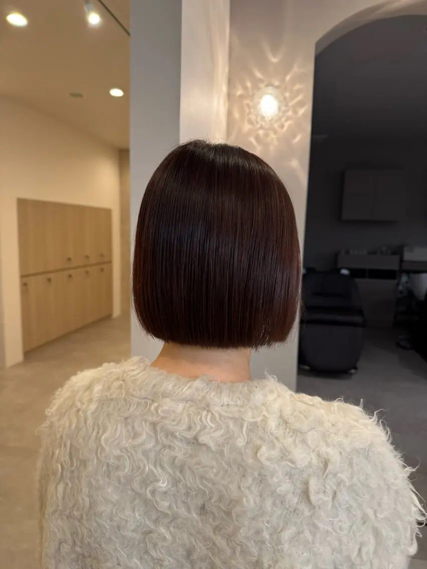 ショート カット 縮毛矯正 トリートメント ともか/美髪透明感 カラー/顔周りカットのヘアスタイル