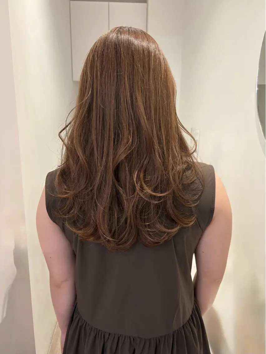 セミロング カラー ベージュカラー カット ヘアカラー トリートメント 透明感カラー🫧 nanohaのヘアスタイル