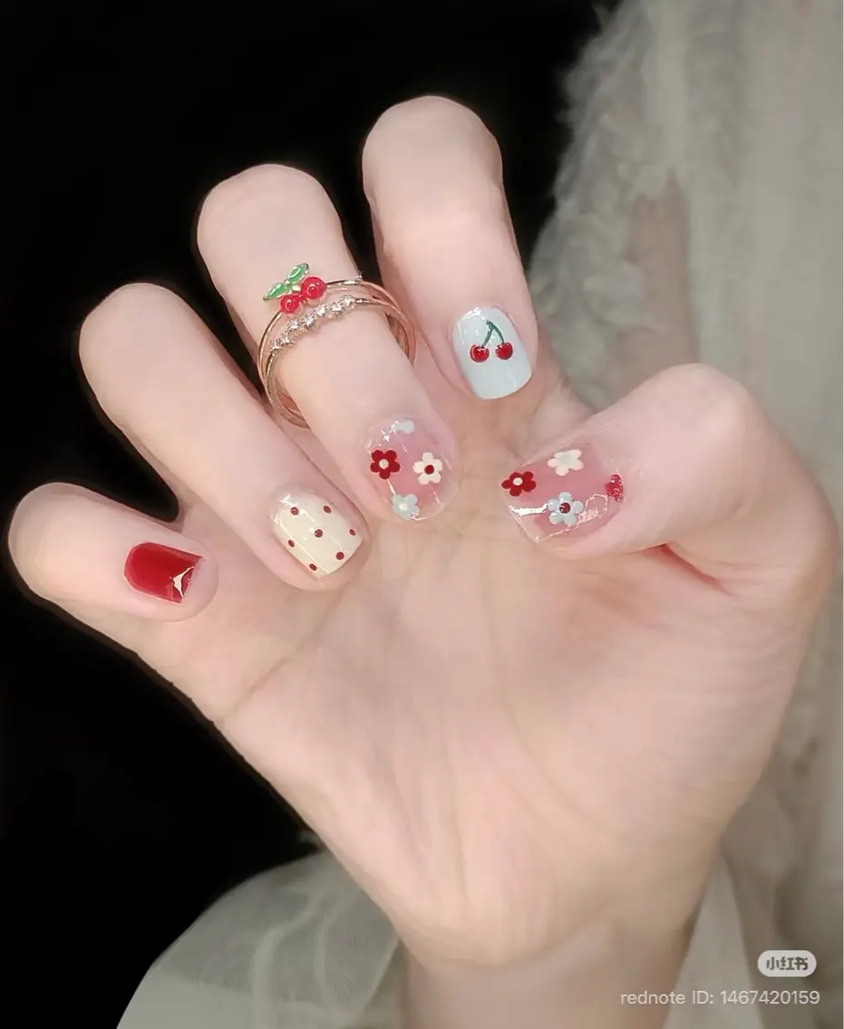 ネイル フレンチネイル キラキラネイル 韓国ネイル シンプルネイル ワンホンネイル ハンドネイル MEI Nailのネイルデザイン