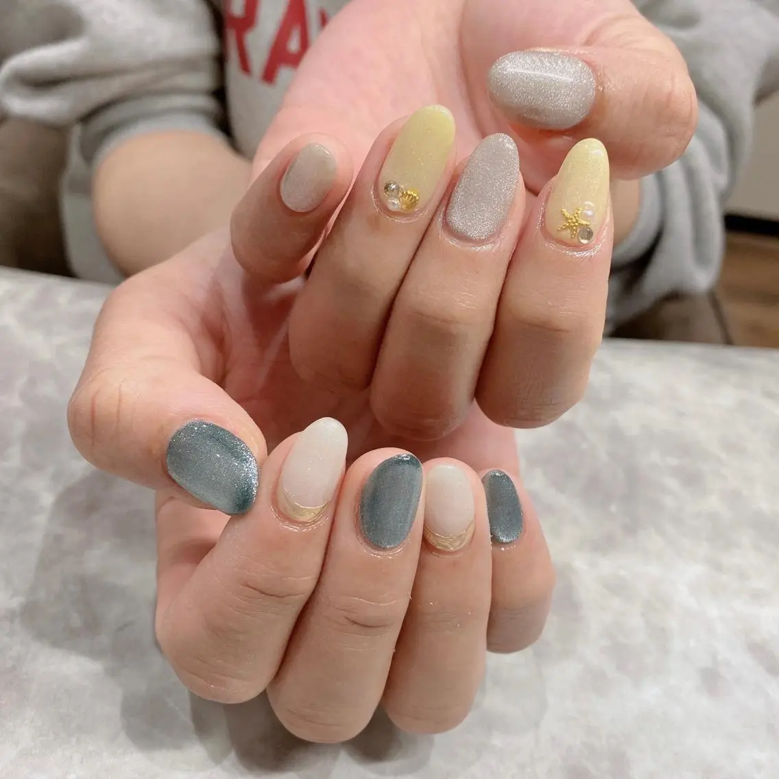 ネイル ハンドネイル 長谷川 奈緒美のネイルデザイン