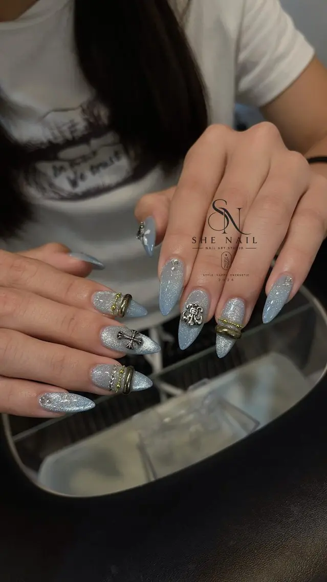 ネイル アートネイル フレンチネイル ジェルネイル キラキラネイル 韓国ネイル ハンドネイル 博多 SHE Nailのネイルデザイン