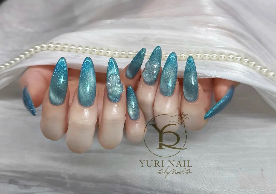 ネイル ハンドネイル フットネイル ハンドケア YURI Nail NARITAのネイルデザイン