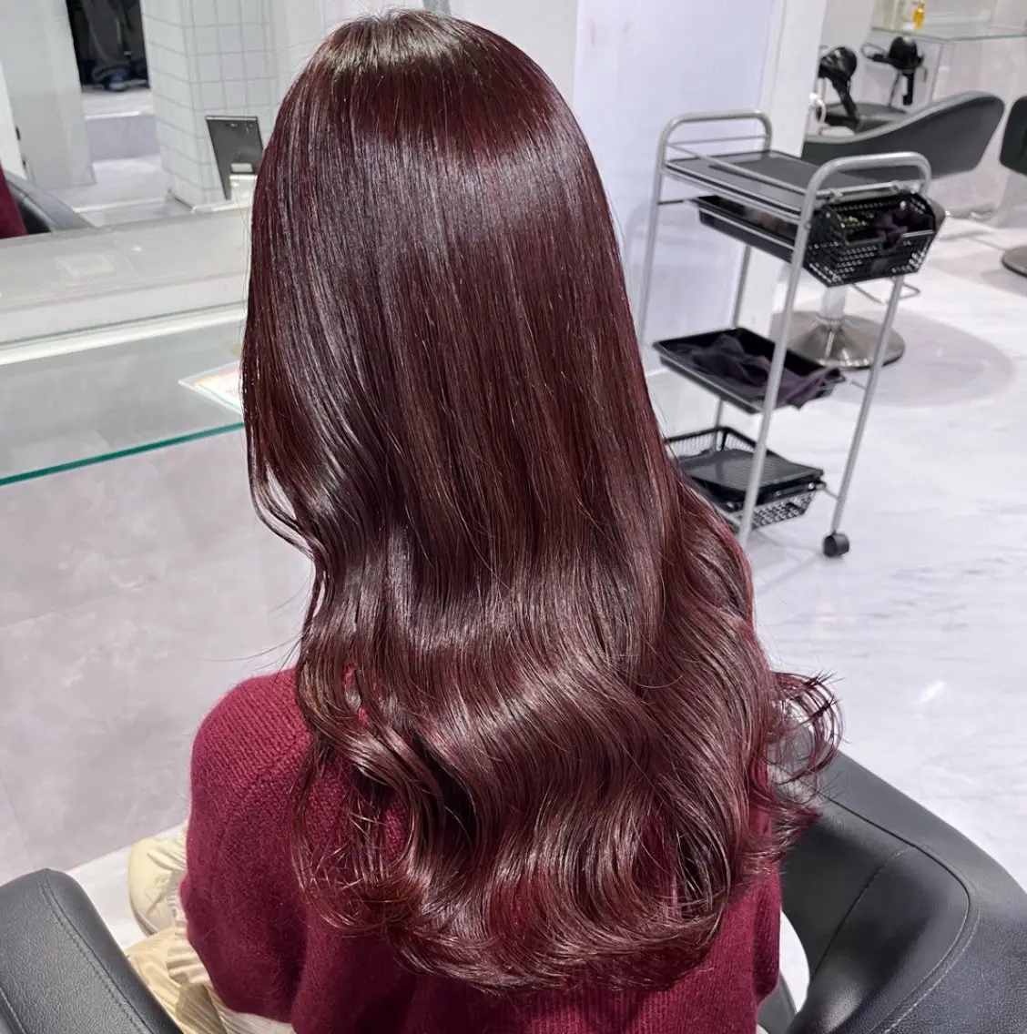 ロング カラー 🫧うる艶トレンド 🫧透明感カラーのヘアスタイル