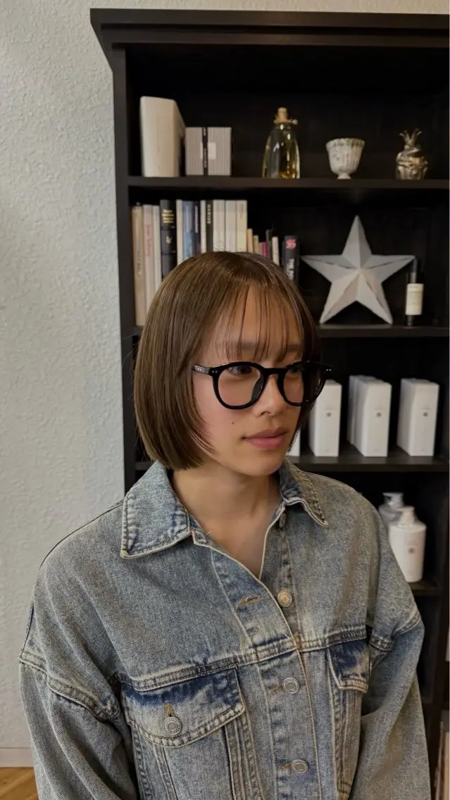 ショート 切りっぱなしボブ ボブ 顔まわりレイヤー 顔周りカット レイヤーカット ヒグチ マユのヘアスタイル