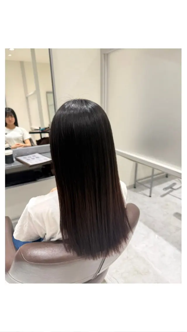 ロング 縮毛矯正 似合わせカラー☘️ akariのヘアスタイル