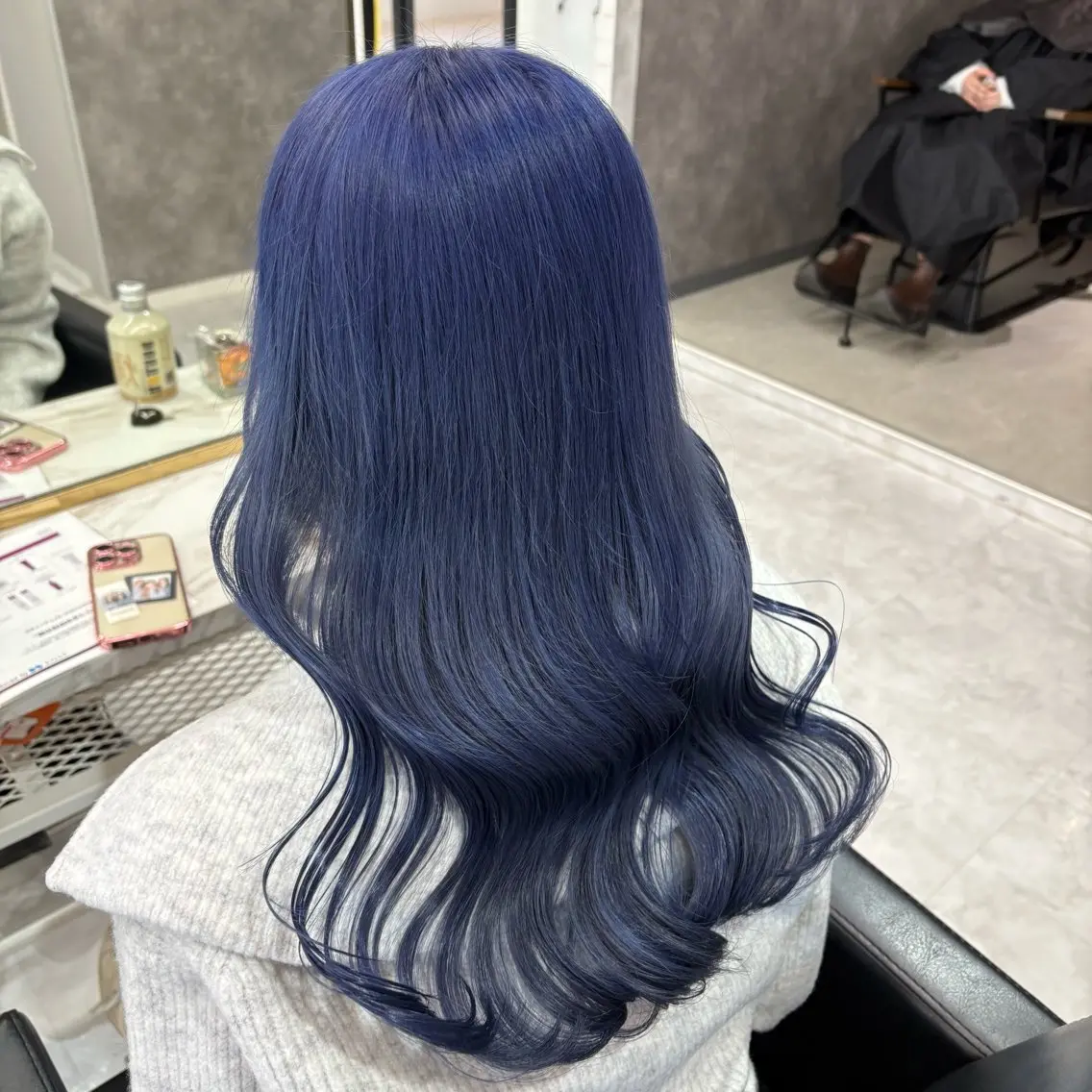 ロング カラー ブルーカラー ロング ヘアカラー トリートメント 💎艶々ハイトーン MOE💍🤍のヘアスタイル