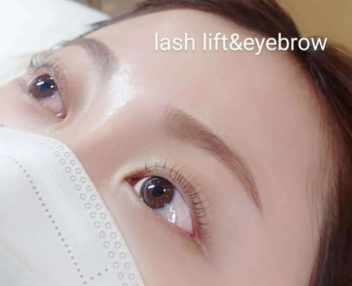 マツエク・マツパ NAZ 表参道 Tomokoの眉毛・アイブロウイメージ