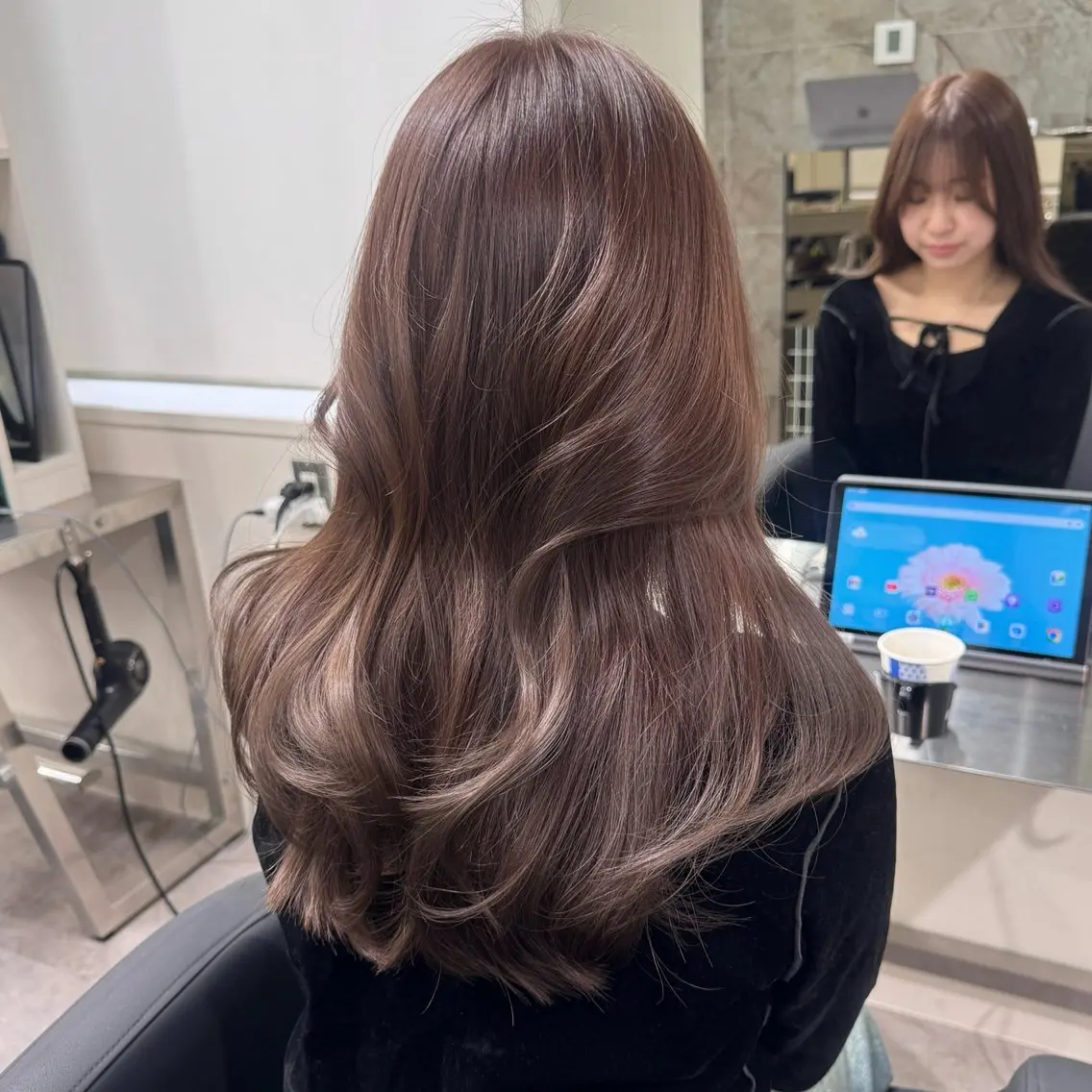 ロング カラー カット ヘアカラー トリートメント 🎀レイヤー×透明感 ×髪質改善🎀米田のヘアスタイル