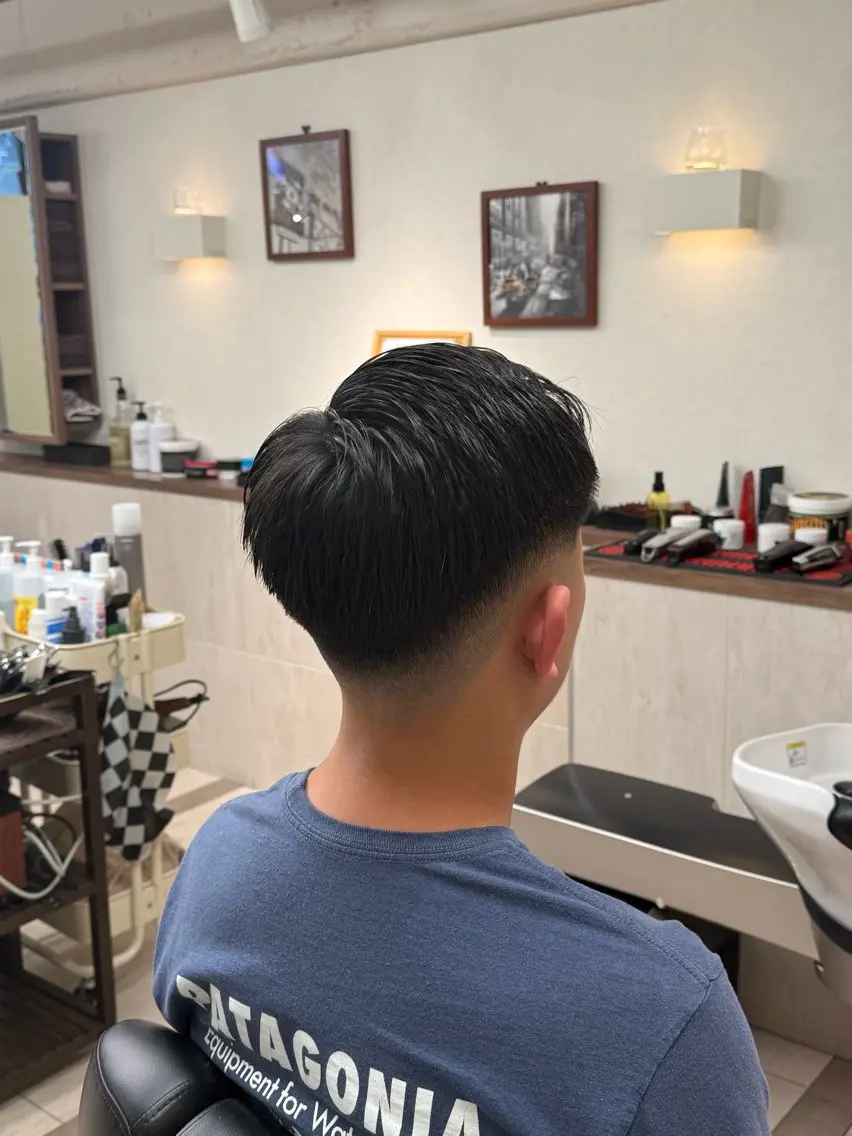 ショート メンズ フェードカット スキンフェード 刈り上げ カット ヘアセット フルハタヒロト 六本木理容師のヘアスタイル