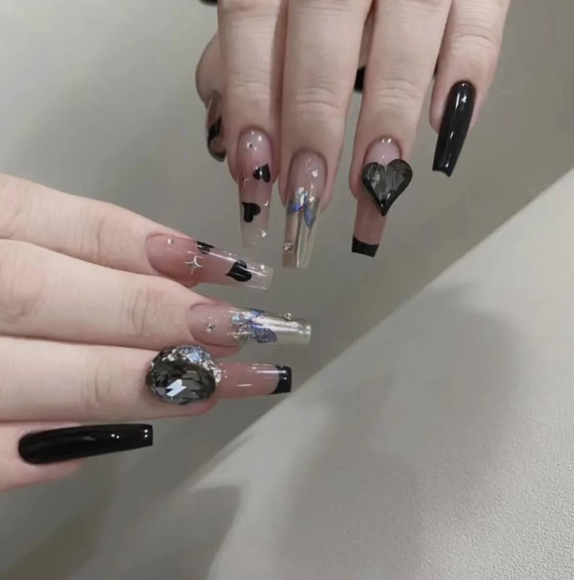 ネイル ハンドネイル ハンドケア 🍑 momo_nailのネイルデザイン