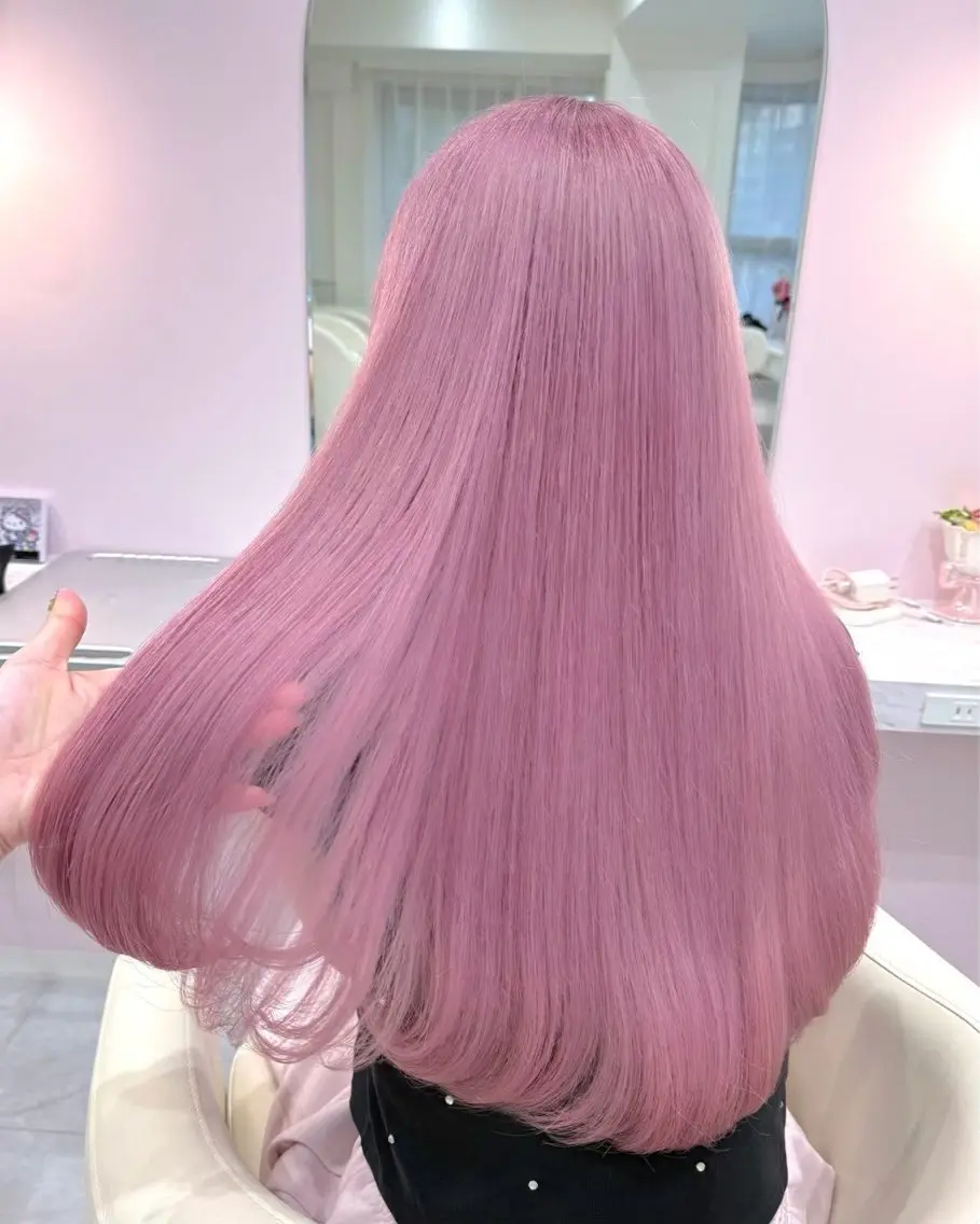 ロング カラー ブリーチ 透明感カラー ハイトーンカラー ヘアカラー ハイトーンカラー💞 くるみ🎀のヘアスタイル