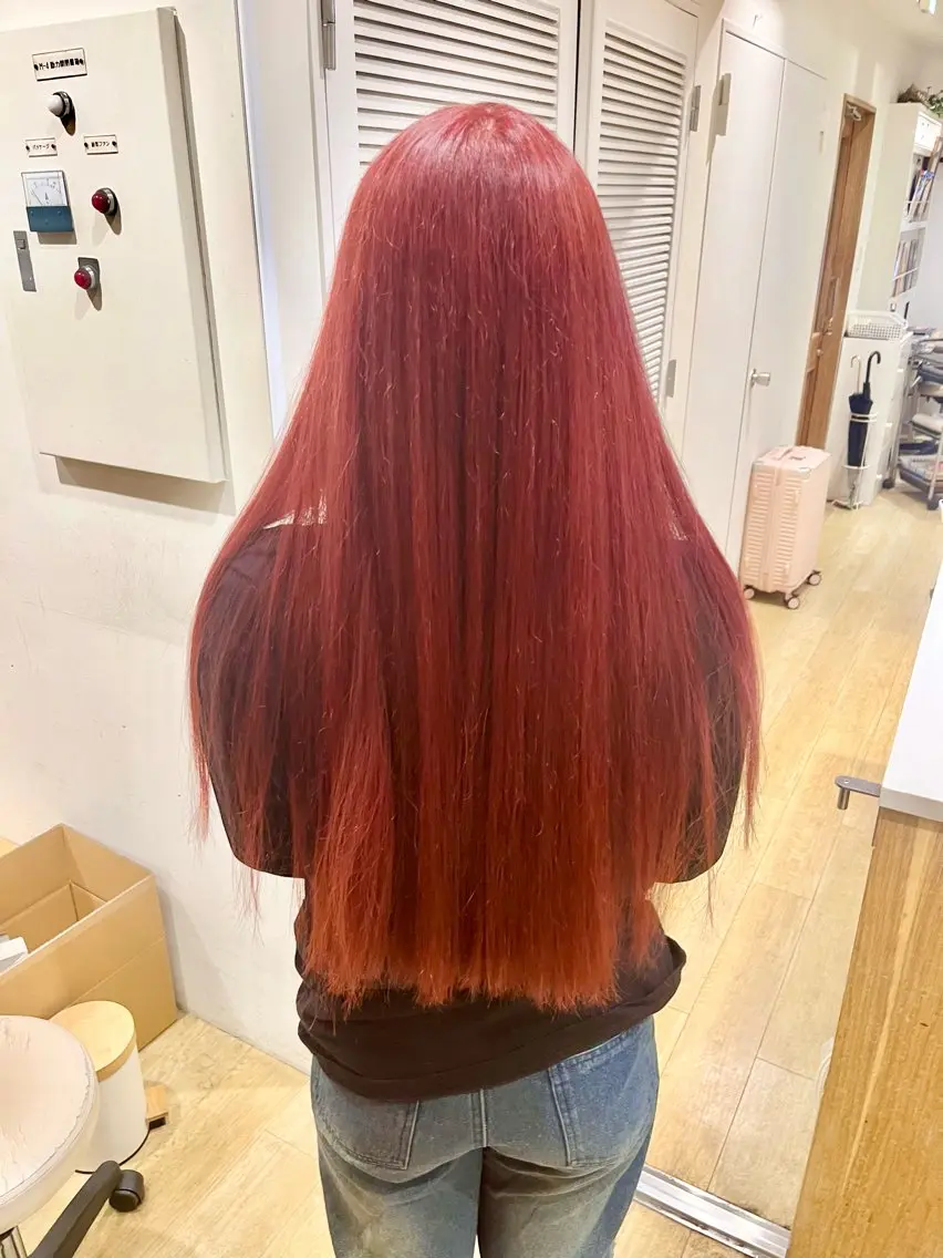 ロング カラー レッドカラー 新宿/吉松 大輝のヘアスタイル
