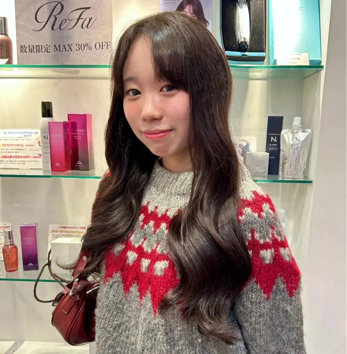 ロング ヘアカラー 太田 絵麻のヘアスタイル