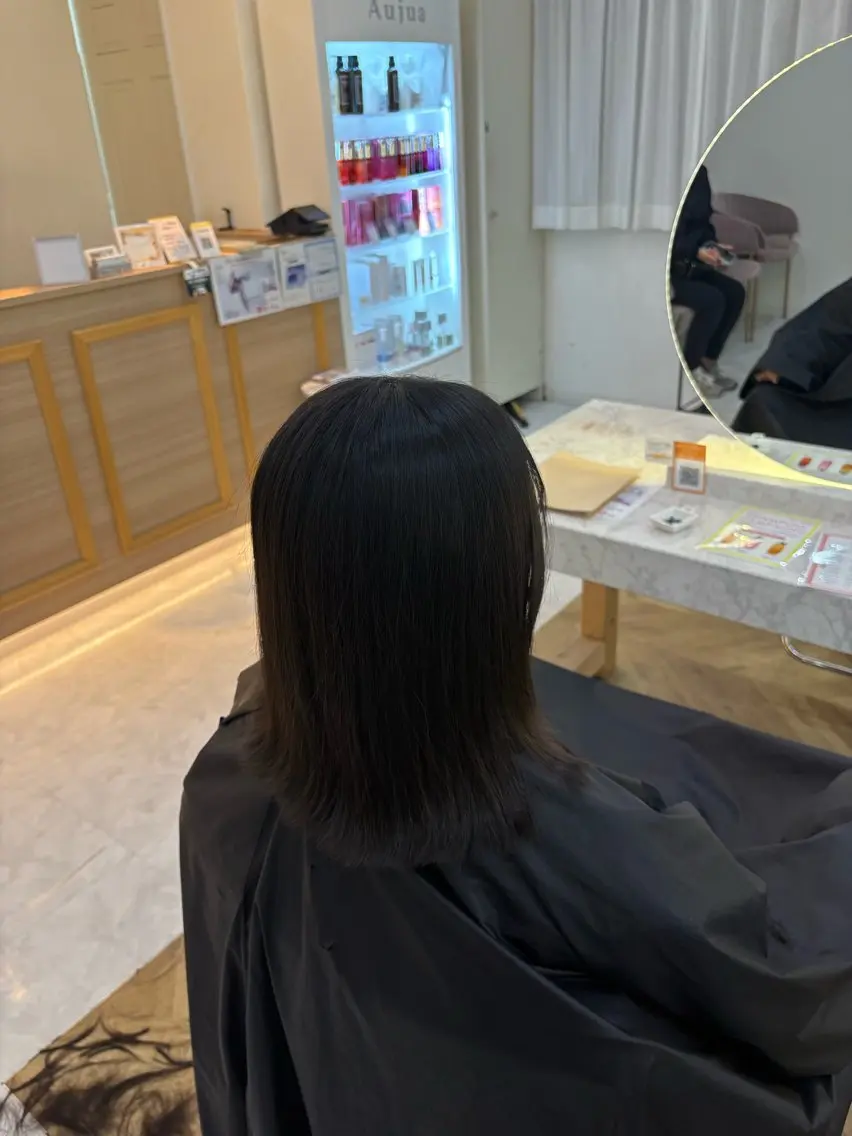 セミロング カット トリートメント 透明感カラー/レイヤ ーカット/須永さくらのヘアスタイル