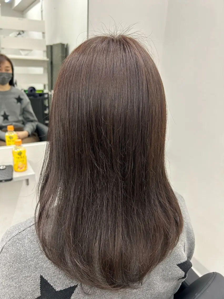 セミロング カットモデル急募🌈 技術責任者久保のヘアスタイル